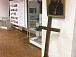 Портрет епископа Пимена и крест из Леушинского монастыря. Фото М. Смирновой